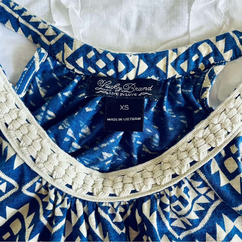 Lucky 🍀 Brand geometric pattern top - Picture 3 of 5